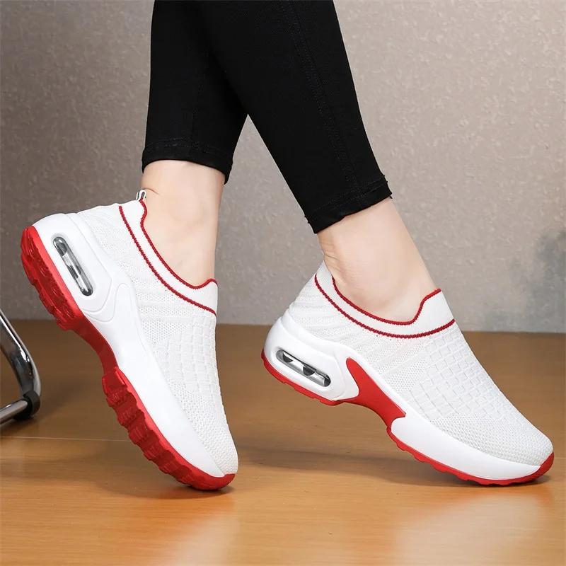 Fashion Flying Weaving Breathable Casual Shoes Women Lightweight Slip-On Cushioning Sneakers Ladies Non-Slip Sports Jogging Shoe