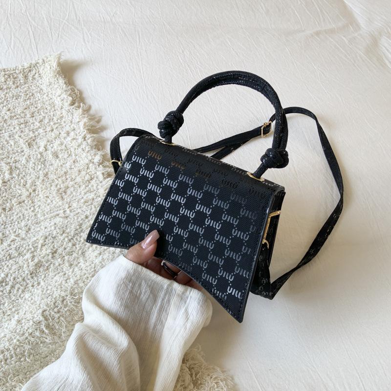 Textured portable small square bag women's new high-end fashion shoulder bag versatile messenger bag