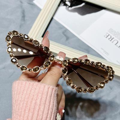Fashion Vintage Diamond Cat Eye Sunglasses Women  Luxury Brand Designer Crystal Sun Glasses Trend Sexy Ladies Metal Shades