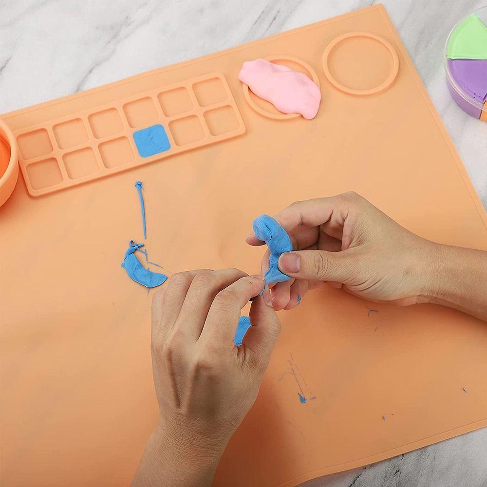 Multifunctional DIY Silicone Painting Mat Palette Kids Graffiti Drawing Board Oil Painting Board Clay Mat With Cup Paint Holder