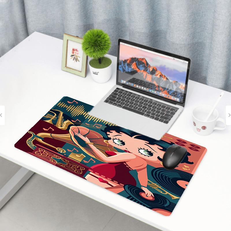 Betty Boop Print Mouse Pad, Anti‑Slip Desktop Keyboard Mat, for PC Laptop Gaming Working Daily Use, Cool Festival Surprise Gift
