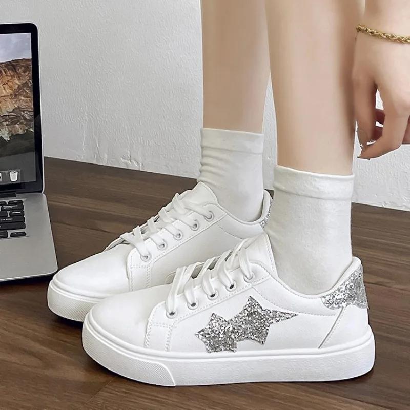 Fashion Women Sneakers New Spring Outdoor Women Flat Sole Shoes with Lace Up Sports Fashion Casual Sneakers Little White Shoes Female