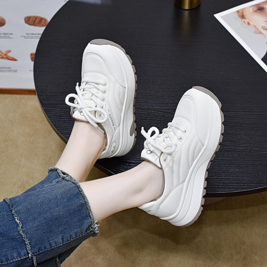 Dad's Shoes  Spring and Autumn Thick Soled Lace Up Casual Sports Shoes Comfortable Bread Shoes, Lightweight Travel Shoes