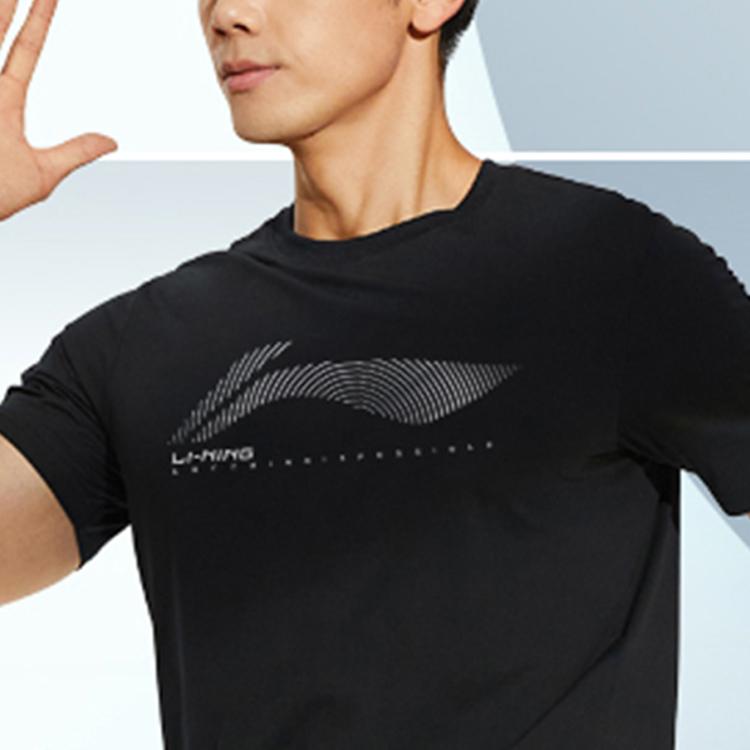 Li-Ning Tricou cu mânecă scurtă din mătase de gheață cu uscare rapidă, culoare solidă, logo mare, bărbați, topuri, negru ATSS479-3