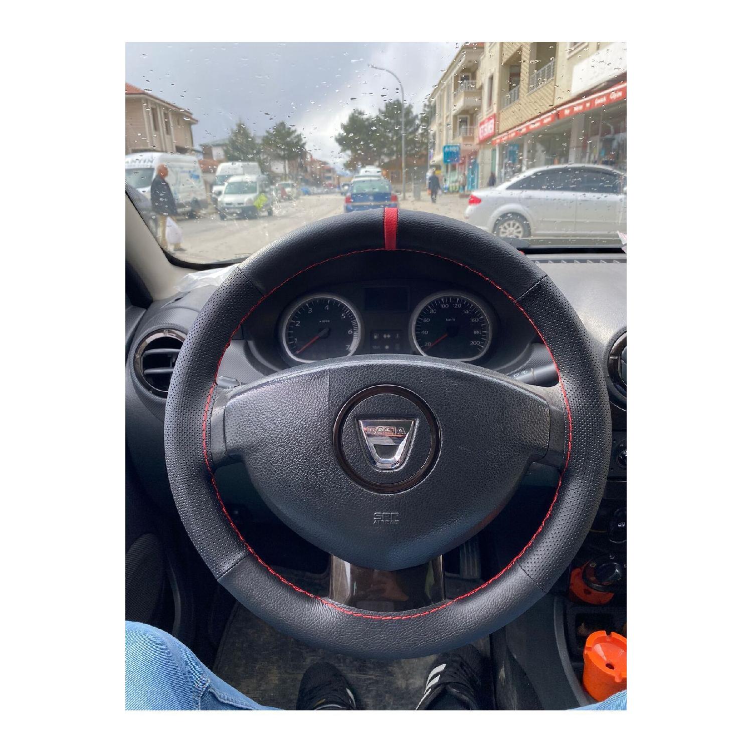 

Прошитый чехол на руль из зернистой кожи в горошек, красное кольцо/прострочка для Dacia Group, быстрая доставка