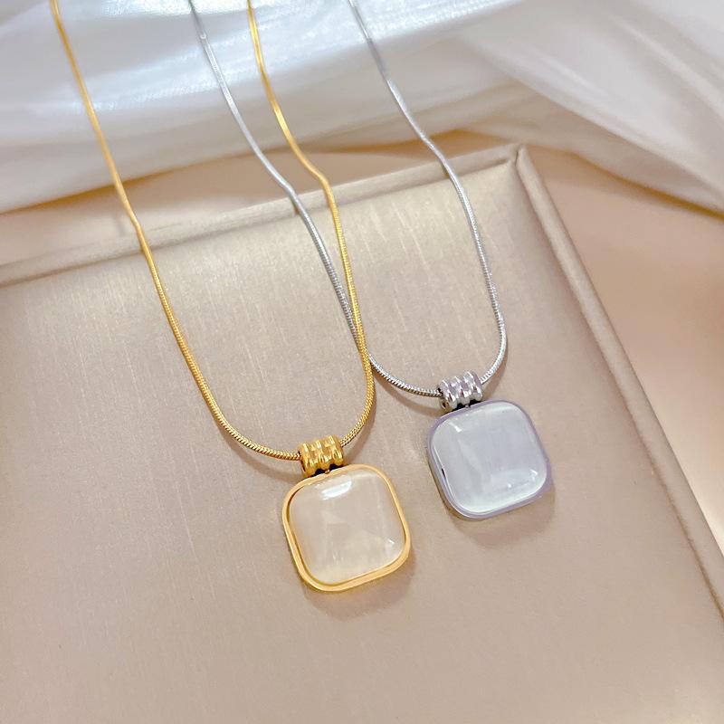 Square Opal Minimalist Furnace Real Gold Necklace Female Collarbone Chain Accessories