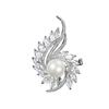 Korean Floral Pearl Brooch: Elegant Versatile Women's Cardigan Pin