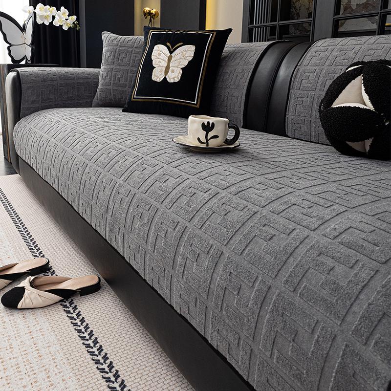 2025 Retro Style Plush Sofa Cushion Cover Non-slip Thickened for All Seasons 70x70cm 1260₽