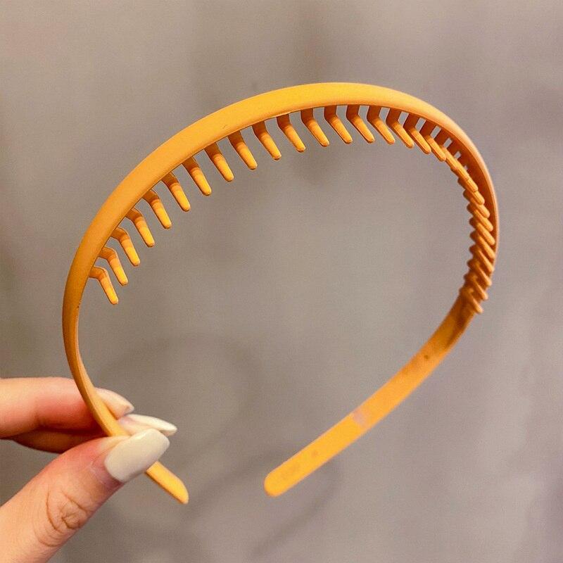 

Елегантні одноколірні пов’язки для волосся з хвилями для жінок. Модні зубчасті нековзні гребінці для волосся Аксесуари для волосся. Спортивні пов’язки для волосся для дівчат. жовтий
