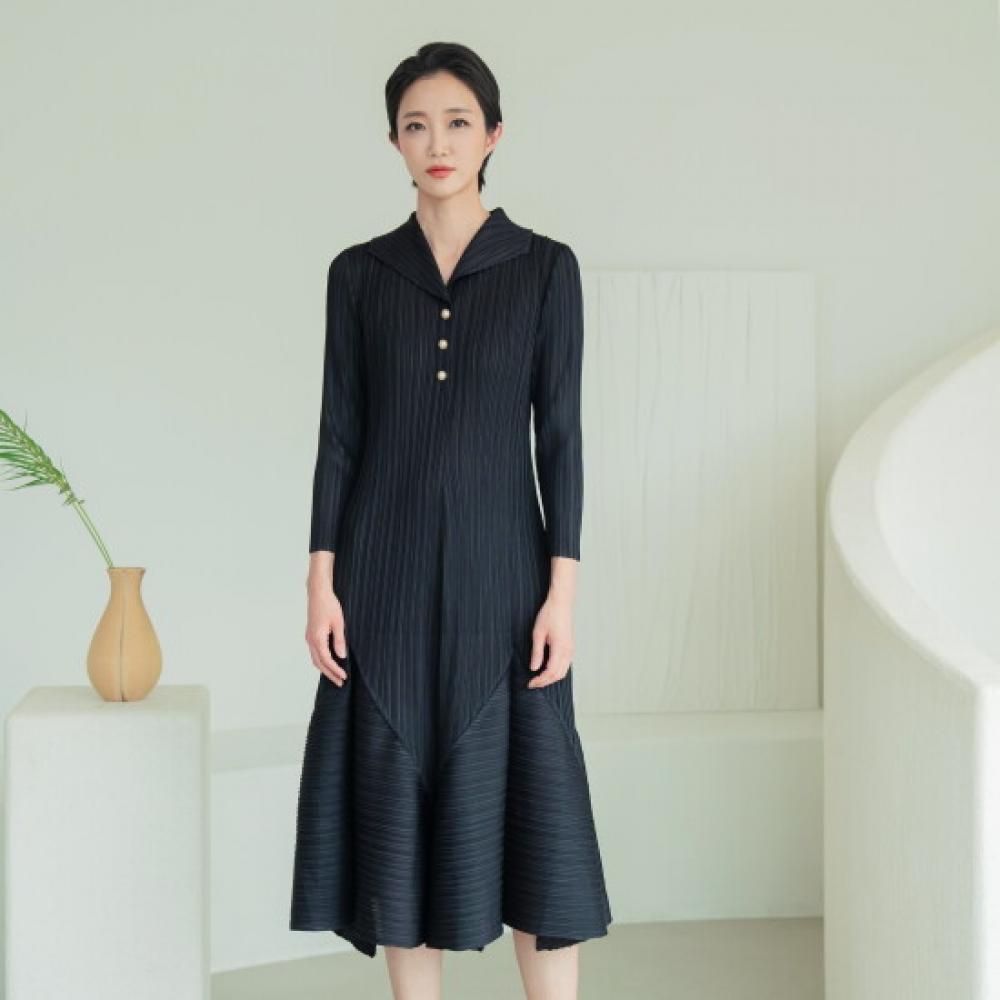 Plara Up To 88 Pearl butTon Tulip Pleats Dress
