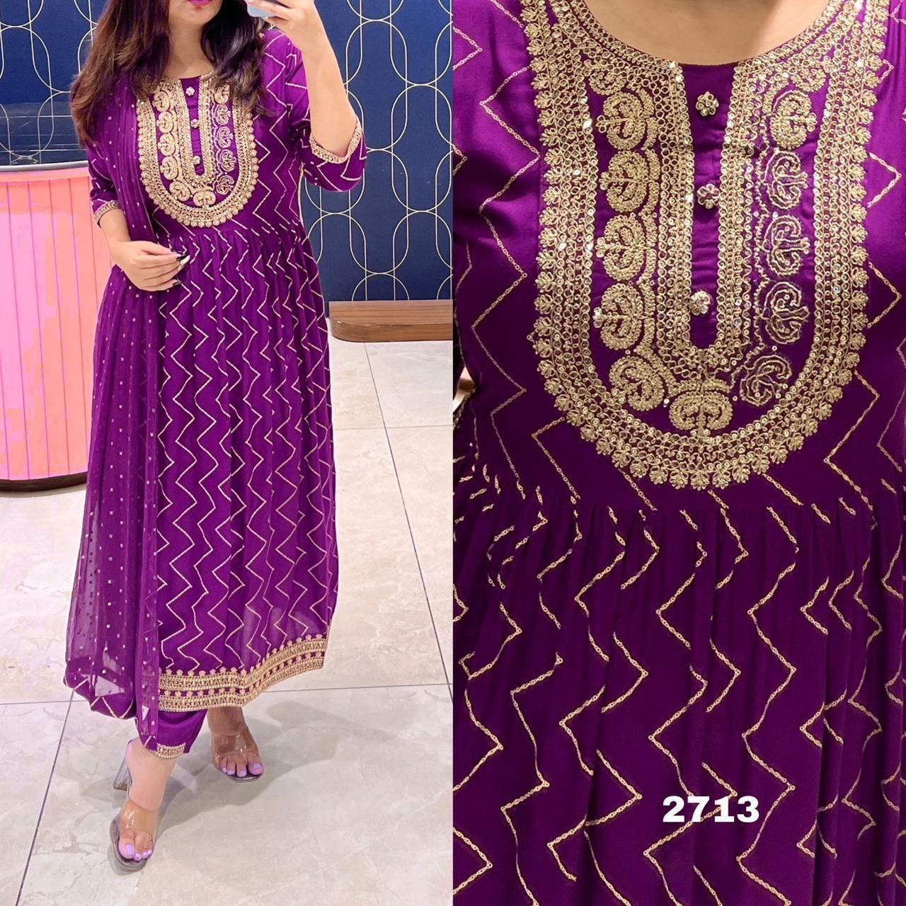 

Хлопковый вискоза Nairaa Cut Kurti с брюками и шифон Dupatta