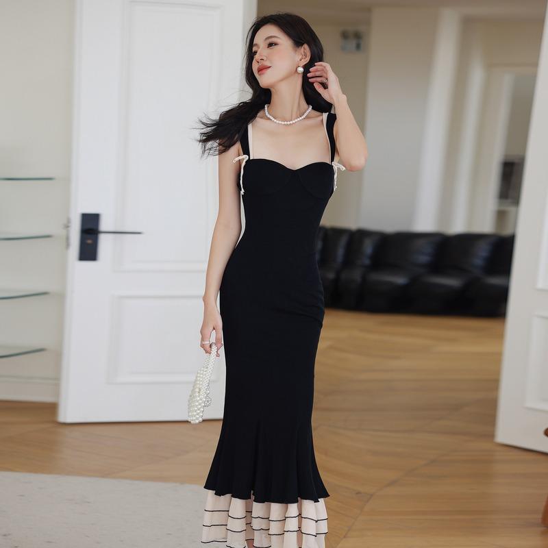 Spring and Summer New Women's Knitted Sling Hip Dress