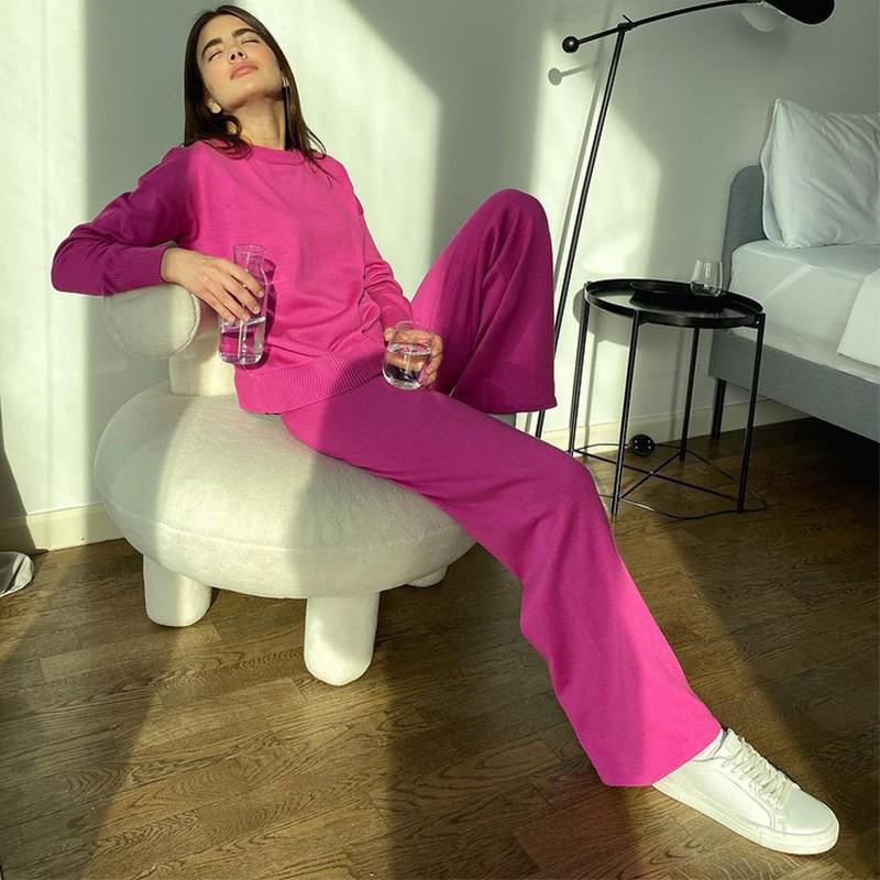 2024 Women's Four-Season Core-Spun Yarn Knitted Two-Piece Set: Casual Top and Pants