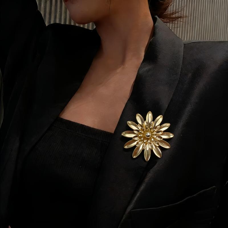 

Vintage Gold Tone Oversized Brooch Bird High Heel Flower Statement Lapel Pin For Women Suit Coat Jewelry A9