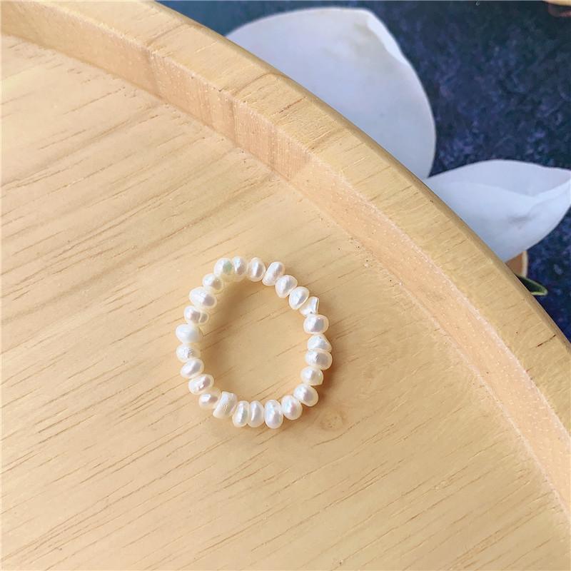 HI MAN 4 Pcs/Set Korean Mixed Handmade Pearl Stone Acrylic Small Round Bead Heart Ring Women Classic Elegant Dating Jewelry