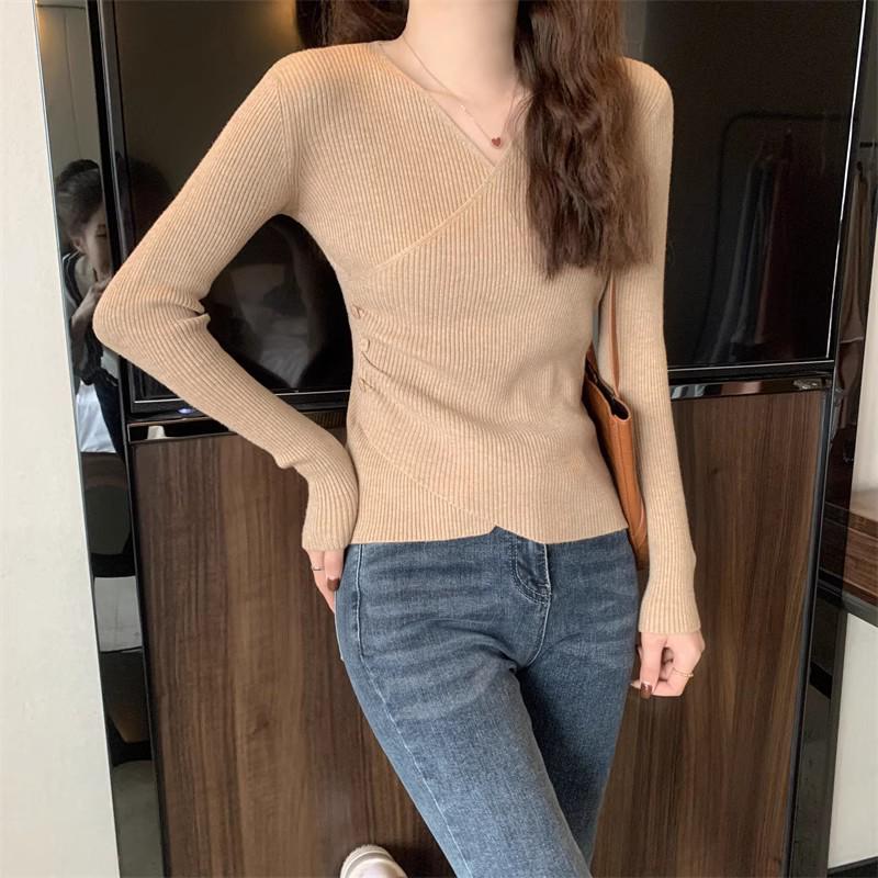 Autumn/Winter Women's Designer V-Neck Knit Sweater - Trendy French-Style Base Layer.