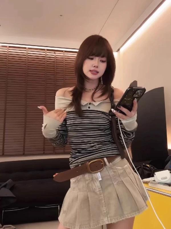 Retro Striped One-Shoulder Patchwork Slim Fit Long Sleeve Women's Top for Autumn 2025