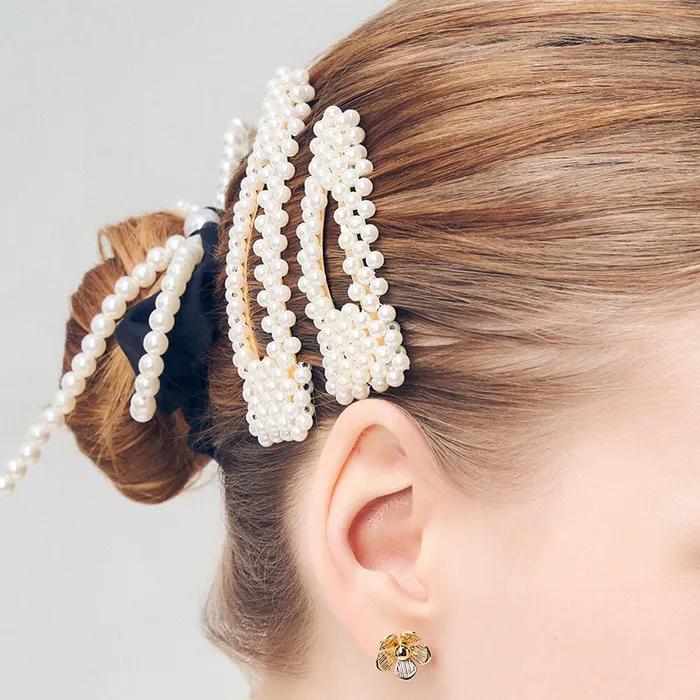 Pearl Cluster Snap Pin