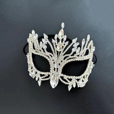 Shiny Rhinestone Crystal Mask Exaggerated Crystal Cover Rhinestone Mask Jewelry Handmade Design Bling Bling Mask Costume Party