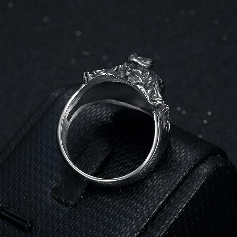 New Punk Ring Retro Clown Head Three-dimensional Engraving Men's Ring