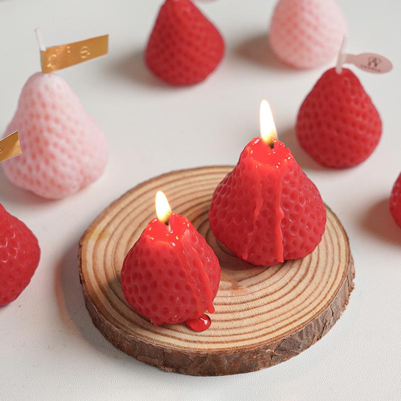 Handmade Cute Strawberry Scented Soy Wax Candle – Creative Birthday Party Favor Gift