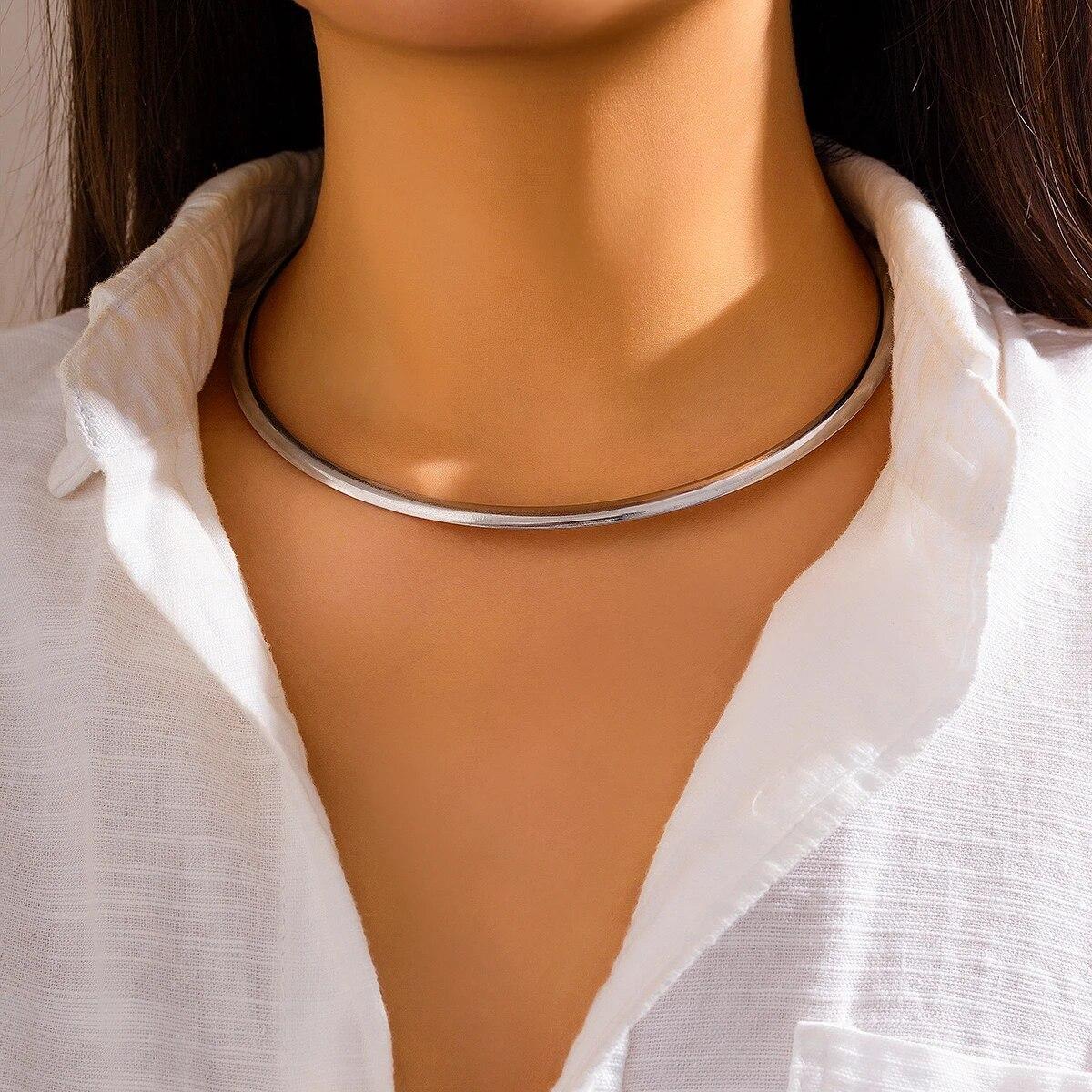 

Vintage Iron Metal Torques Choker Necklace Women Goth Gold Color Smooth Adjustable Chain Fashion Jewelry Steampunk Party Gift
