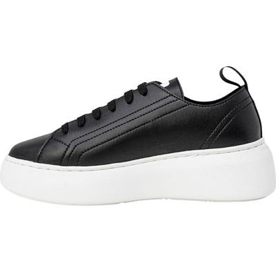 The Super Sneaker