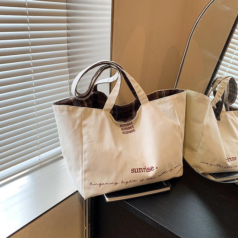

Canvas bag women s large-capacity 2024 new autumn and winter versatile casual shoulder bag class commuter tote bag белый