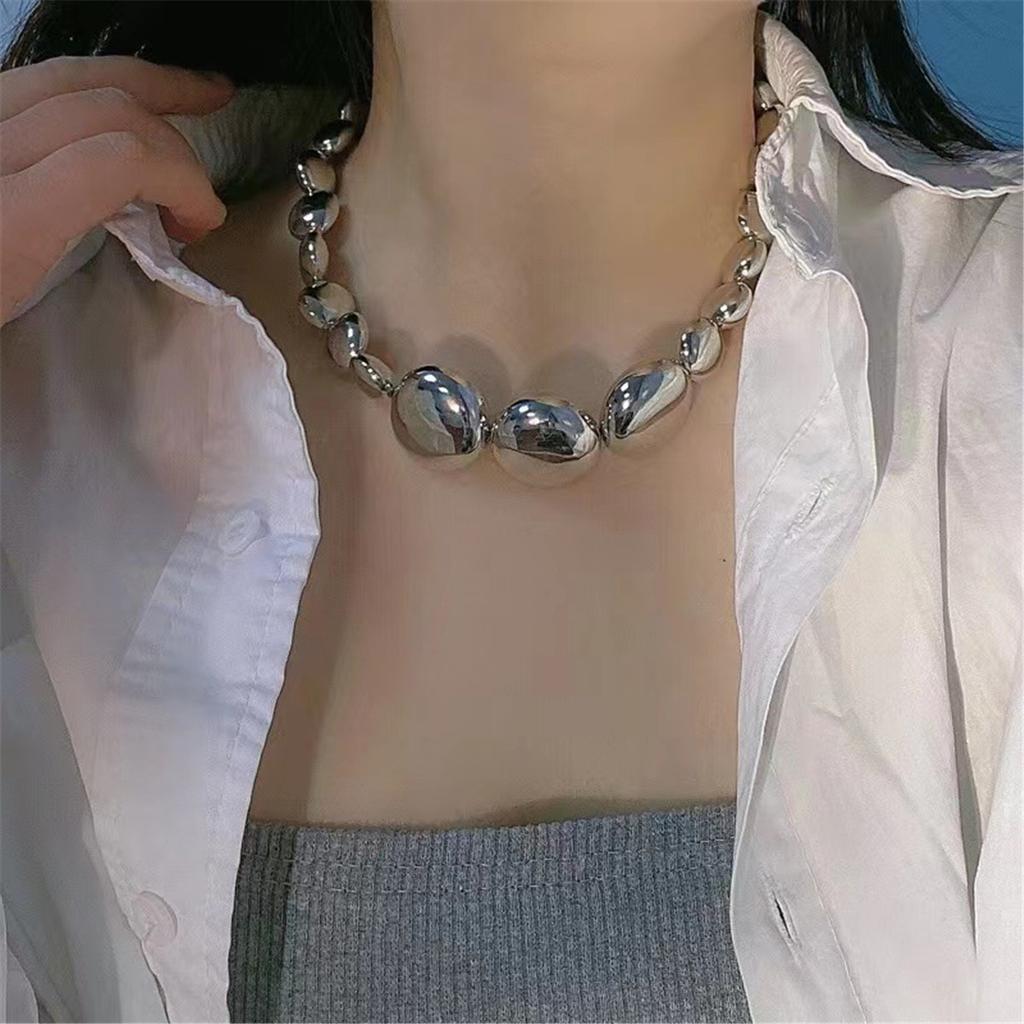 Tooxika Exaggerated Three-dimensional Round Pebbles Beaded Necklace Cold Wind Personality Chic Collarbone Chain