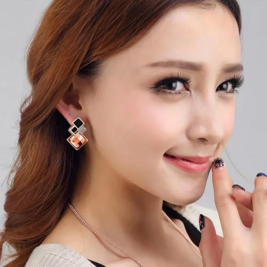 Collarbone Chain Accessories Gifts Fashion Creative Decoration Korean Minimalist Square Diamond Inlaid Necklace Earrings Set