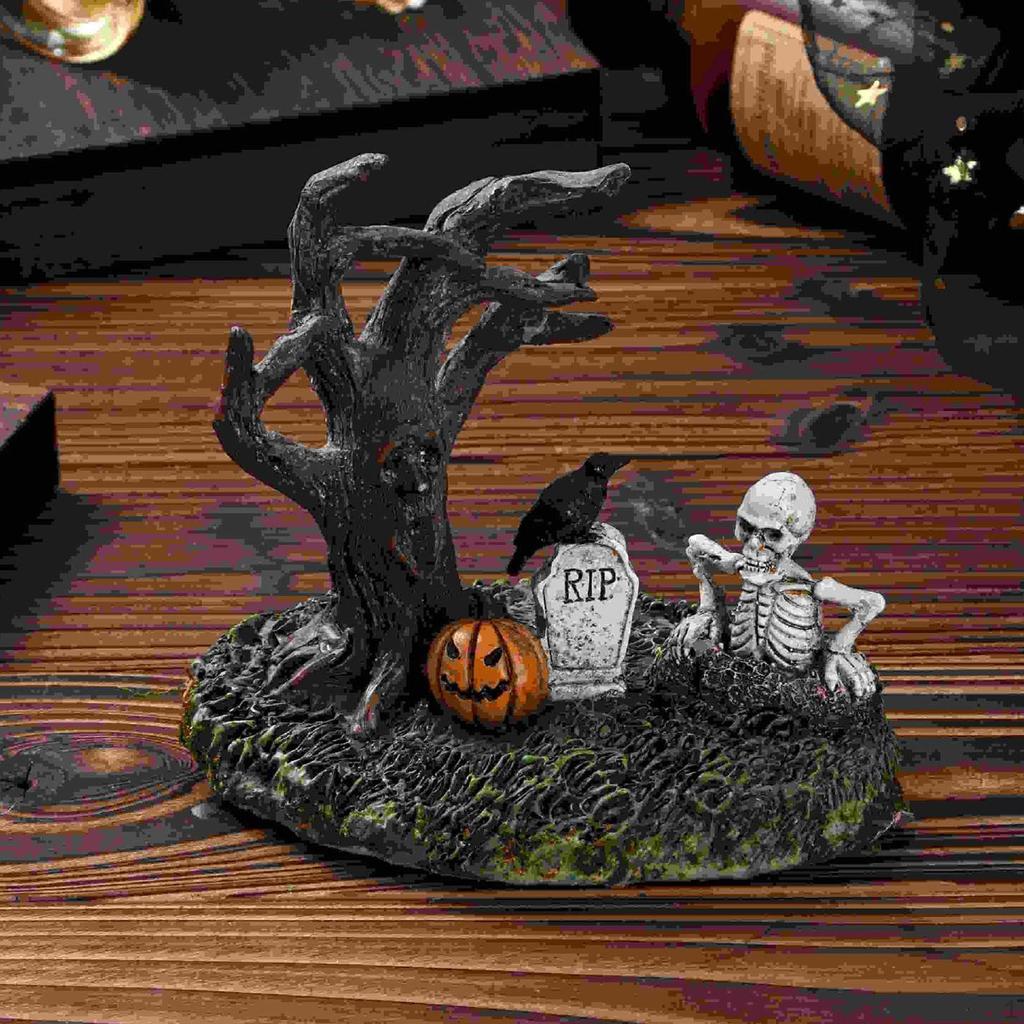 Halloween Figurine Tree Statue Ornament Landscape Spooky Creepy Display Skeleton for