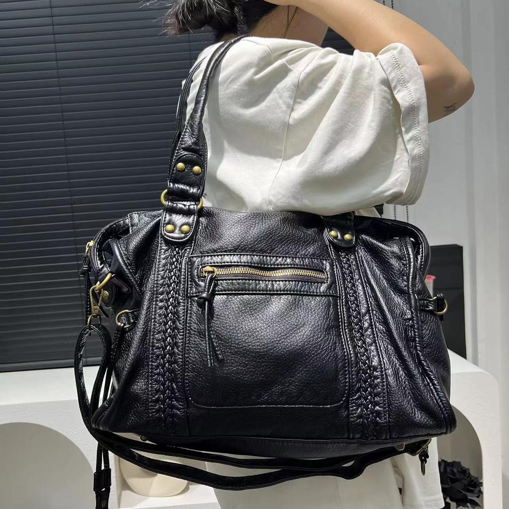 Women's Fashi Retro Y2K Hot Girl Motorcycle Bag Large Capacity Washed Distressed Shoulder Crossbody Handbag