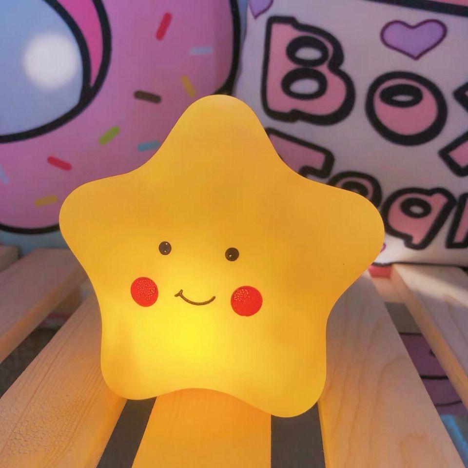 Non-Toxic Warm Yellow Star Night Light Button Battery Operated Portable Bedroom Lamp For Kids Gentle Sleep Room Decoration