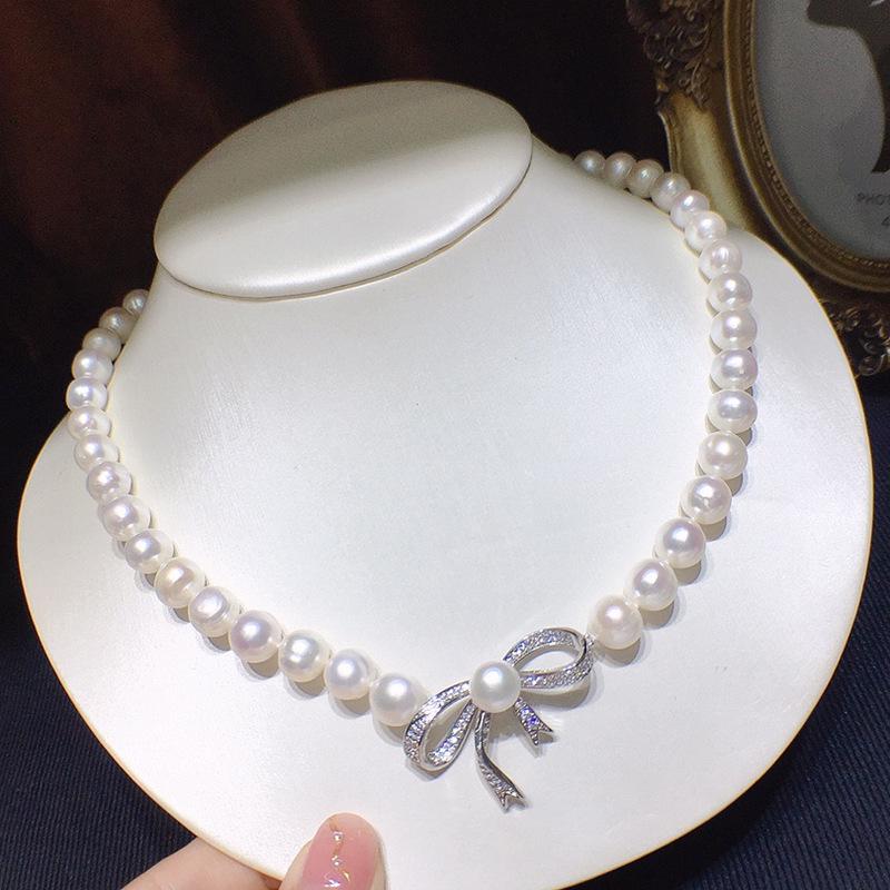 Zhuji Natural Freshwater Pearl Necklace with Bow Pendant - Elegant Women s Clavicle Chain Jewelry, Perfect as a Gift
