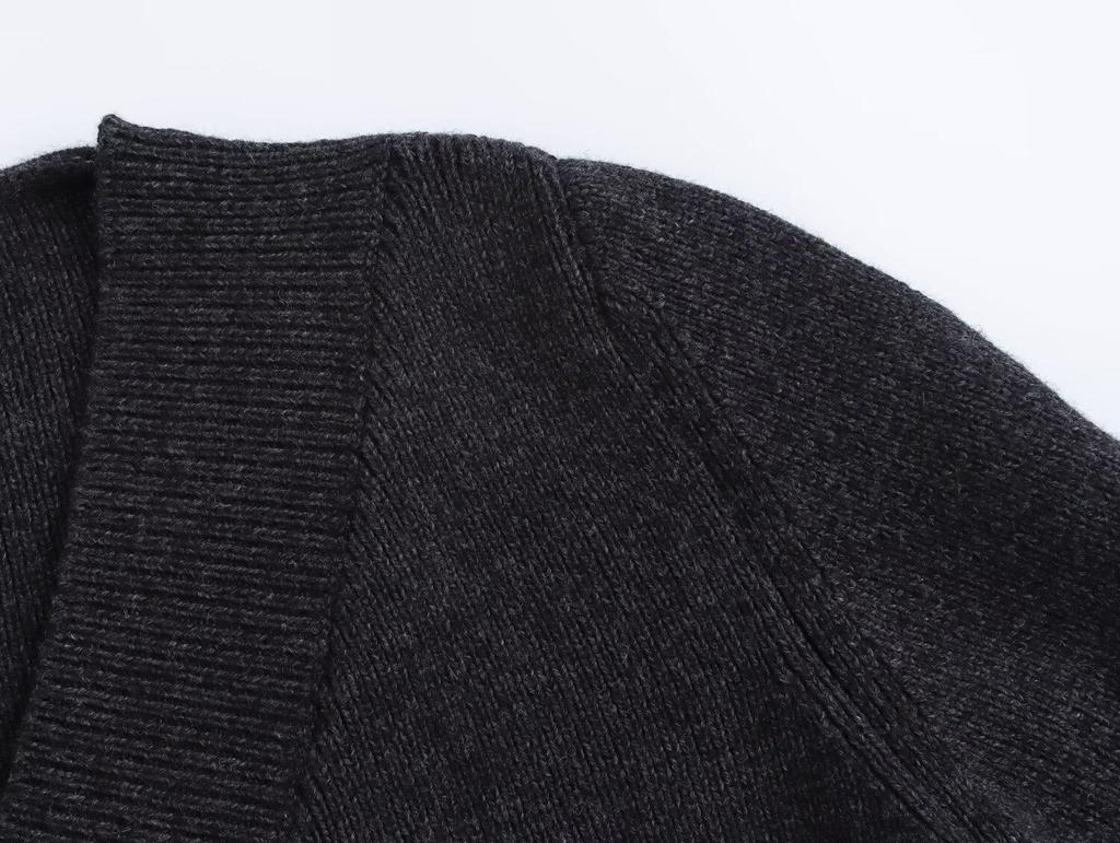 Elegant V-neck Double-breasted Knitted Cardigan - Women's Autumn/Winter Fashion