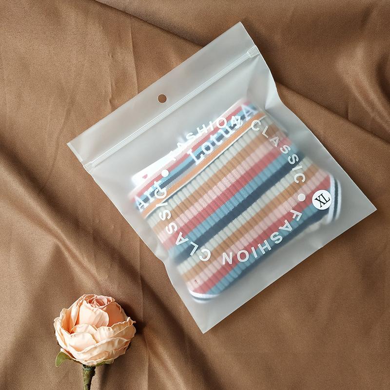 Women's Panties Classic Panty Vintage Underwear Rainbow Stripe Sweet and Cute Low Waist Panties Thong Cotton Sexy Panties Exposed Buttocks