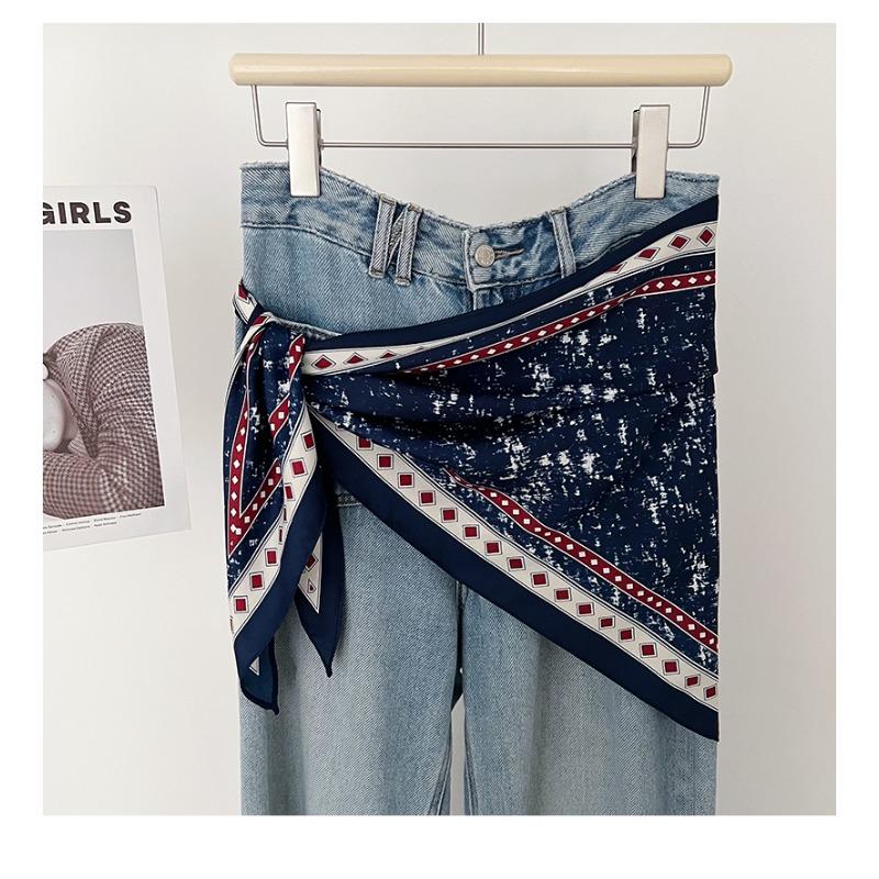 Korean Style Vintage Geometric Print Triangle Scarf For Women Spring Decorative Neck Scarf