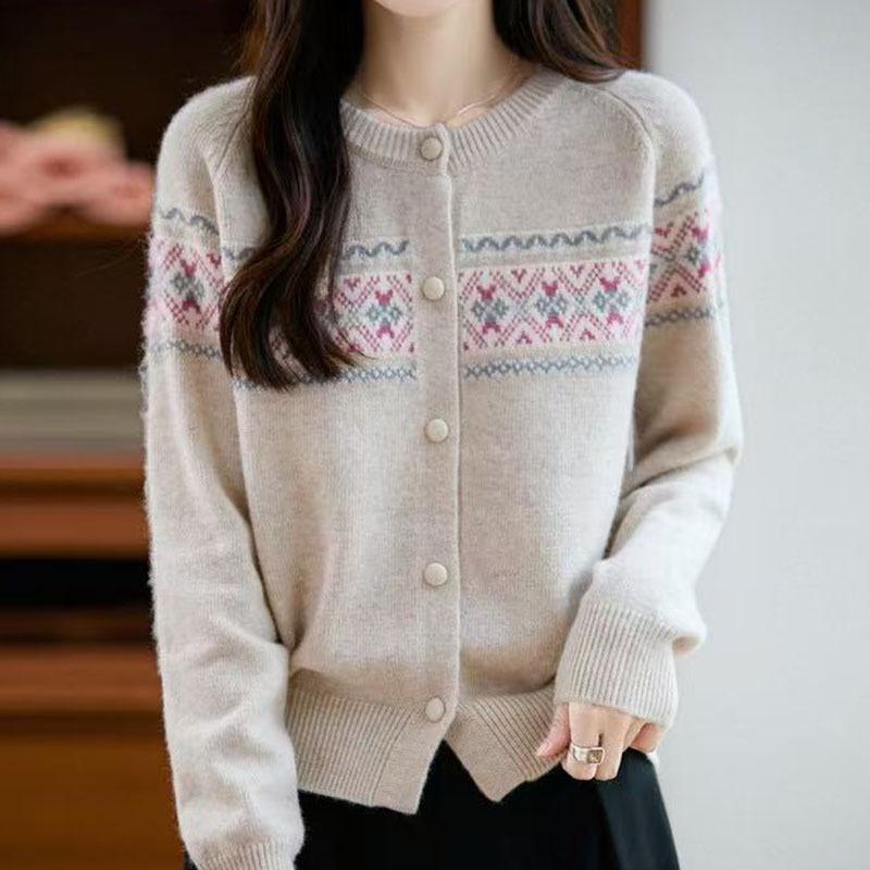 Autumn 2025 Korean Style Round Neck Wool Cardigan - Women's Retro Jacquard Button Sweater, Loose & Slimming.