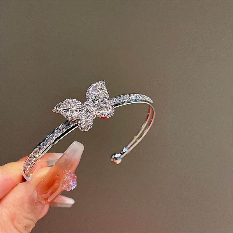 Zircon Diamond-Set Grid Bracelet: Elegant, Luxurious Niche Design for Women