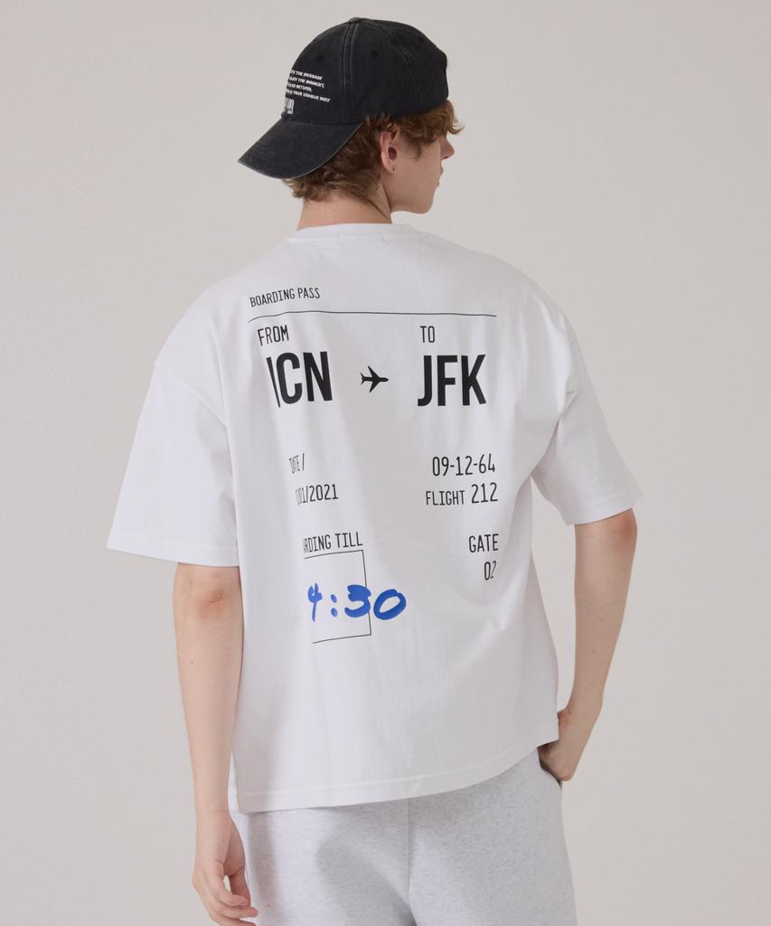 Gesison Travel Oversized Short Sleeve T-Shirt_Action