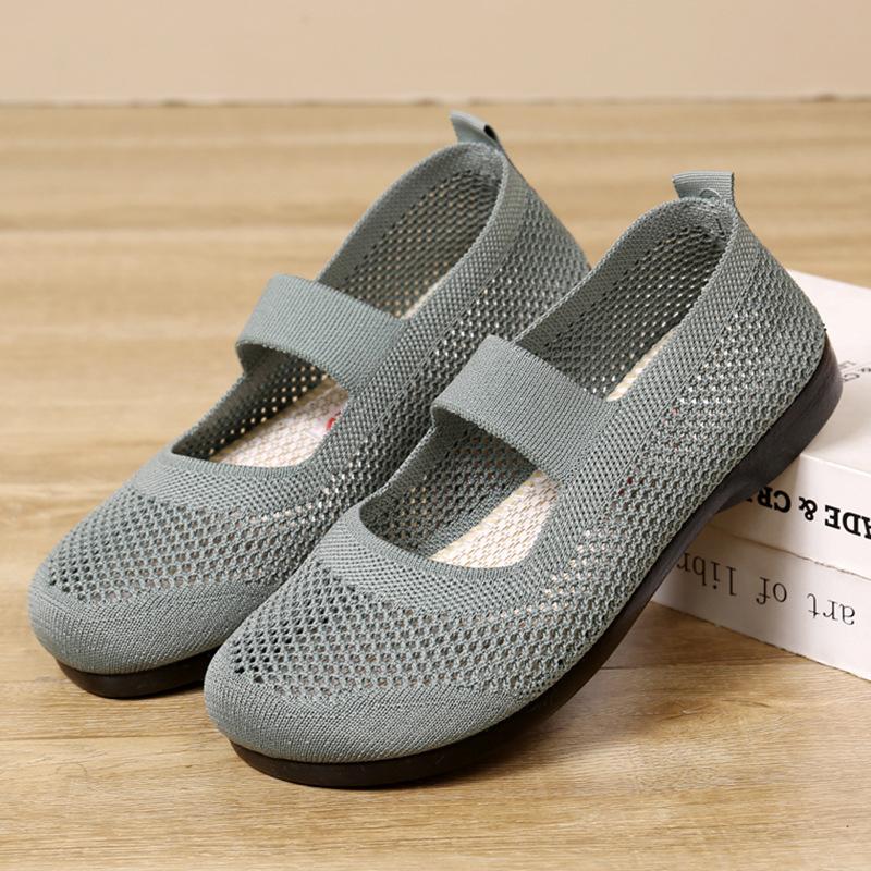 2025 fashion Summer Women Flat Shoes Breathable Soft Sole Slip On Casual Mesh Beijing Cloth Shoes for Middle Aged Mothers