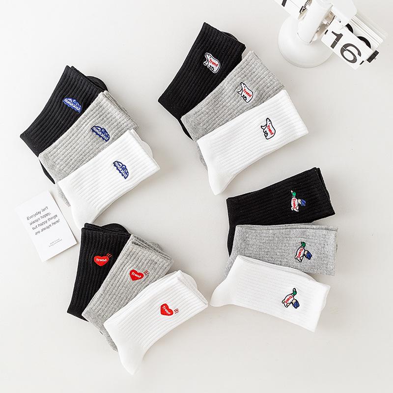 Trendy Men's Mid-Calf Embroidered Sports Socks - Yu Wenle Style