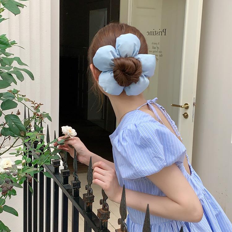 Women's Scrunchies Flower Hair Ties Three Dimensional Bread Hair Ties Large Intestine Fashion Hair Accessories Headwear