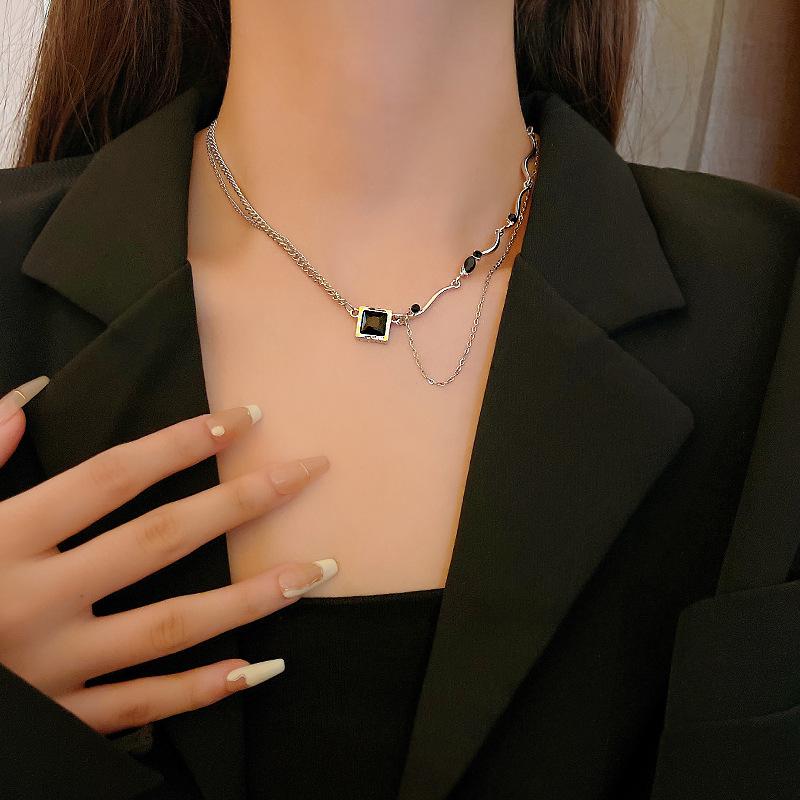 ins style light luxury double-layer square zircon necklace women's irregular collarbone chain trendy cool accessories