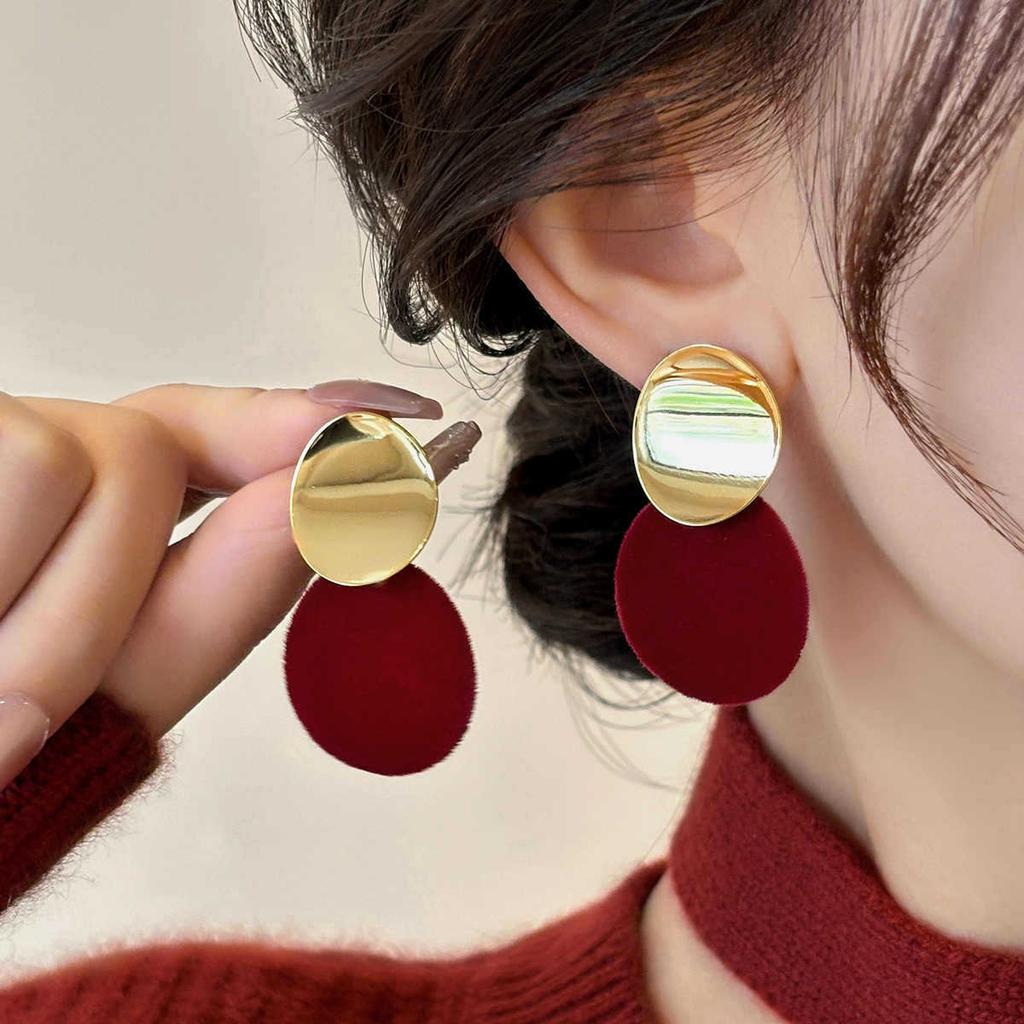 Ankola red asymmetric disc earrings niche unique velvet stud earrings new explosion premium earrings