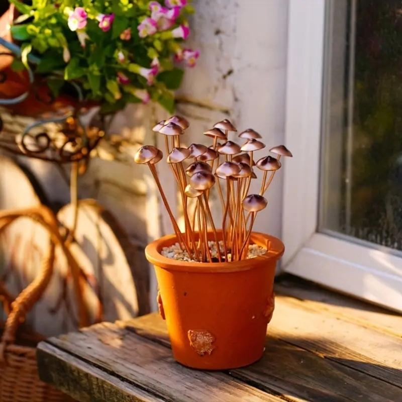Weather Resistant Iron Mushroom Stake Garden Ground Stake with Antique Rusty Designs Outdoor Yard Landscaping Decoration