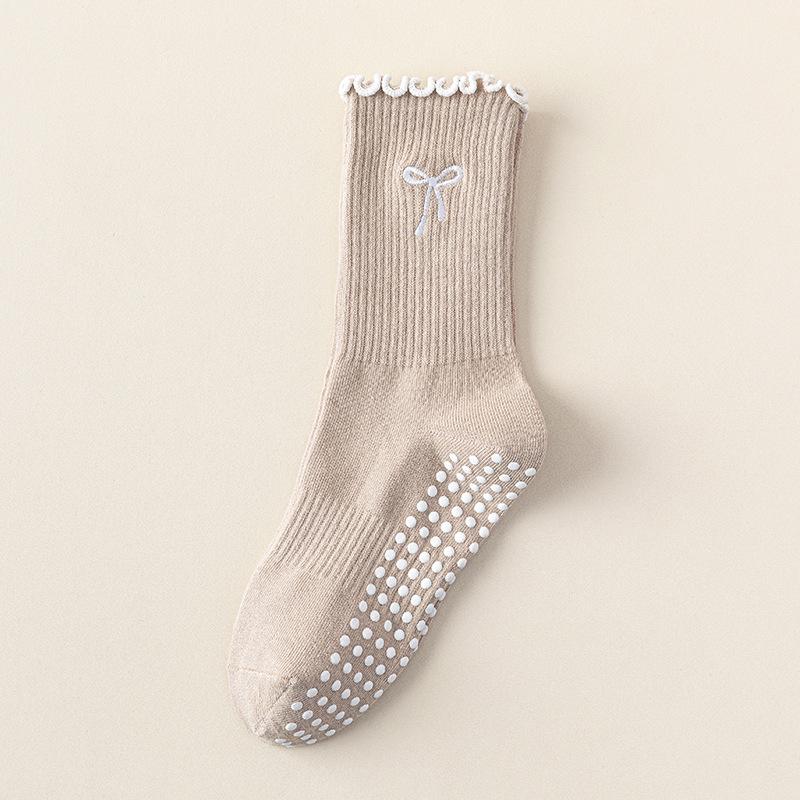 Women's Non-Slip Mid-Calf Pilates Yoga Socks with Bow Embroidery