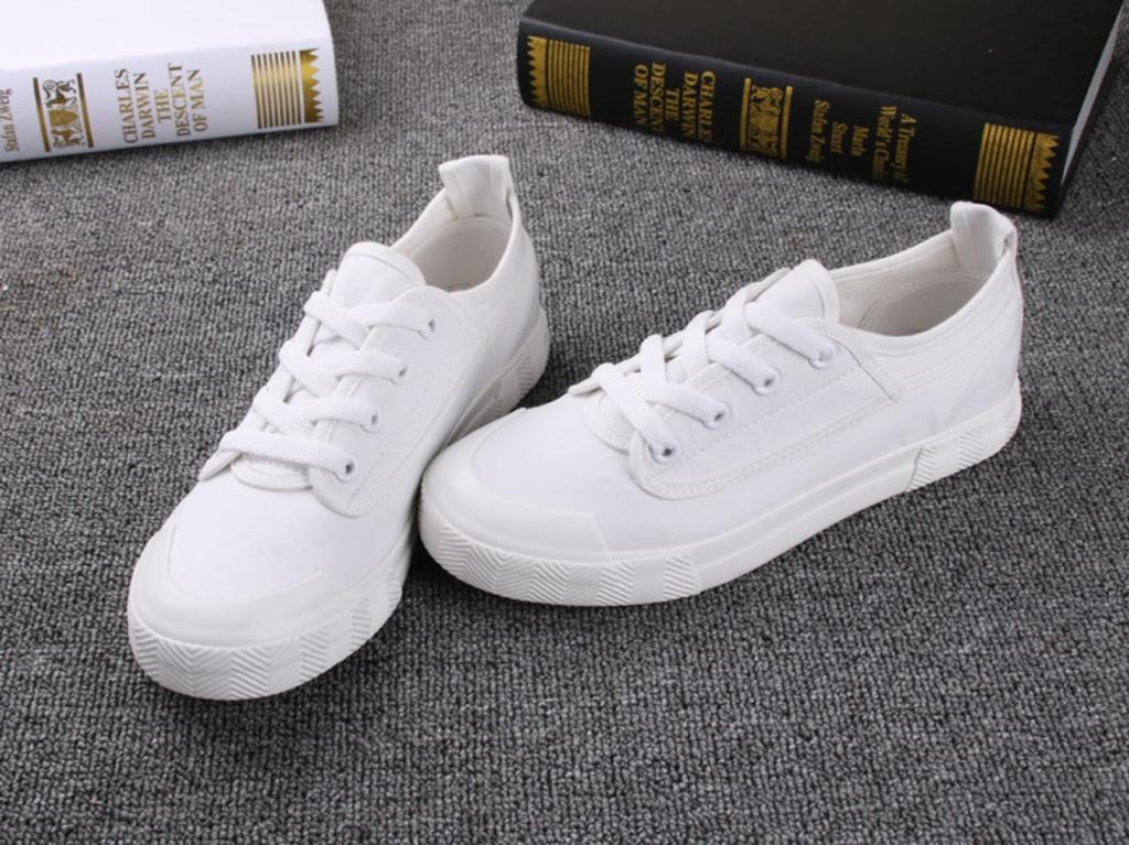 New Design Women'S Canvas Sneakers Lightweight Non-Slip Breathable Lace-Up Casual White Shoes Walking Sneakers For Students