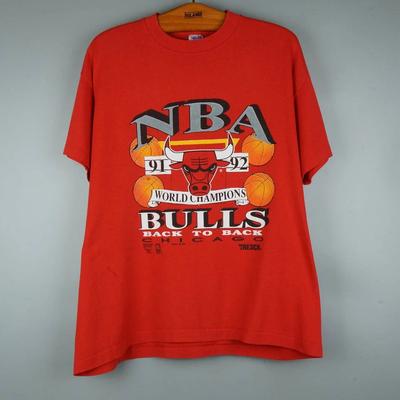 Vintage 1990s Chicago Bulls T-shirt