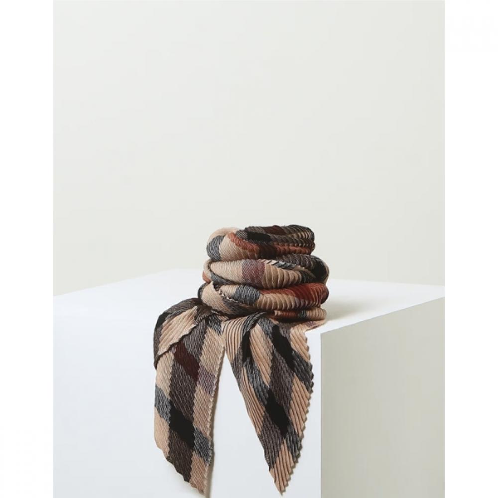 Daks Wool 100 Brown Check Pleated Muffler Dcsc6f581w3